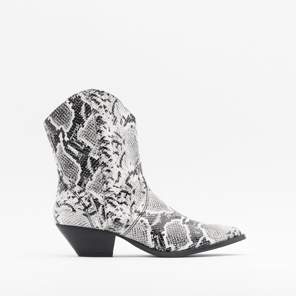 Nasty Gal Snake the Risk Faux Leather Western Boots (Size 9) - Picture 7 of 7